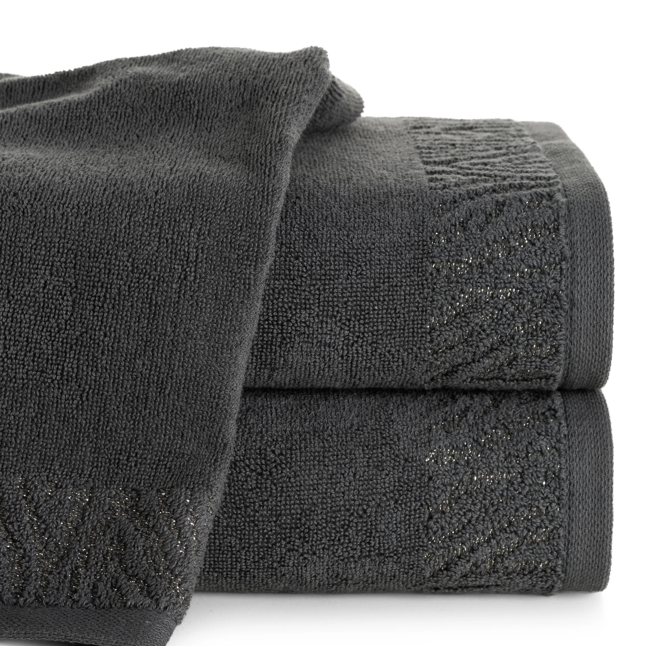 Ręcznik kąpielowy 70x140 cm bawełniany kolor stalowy z ozdobną błyszczącą bordiurą 500 g/m2 MARGO