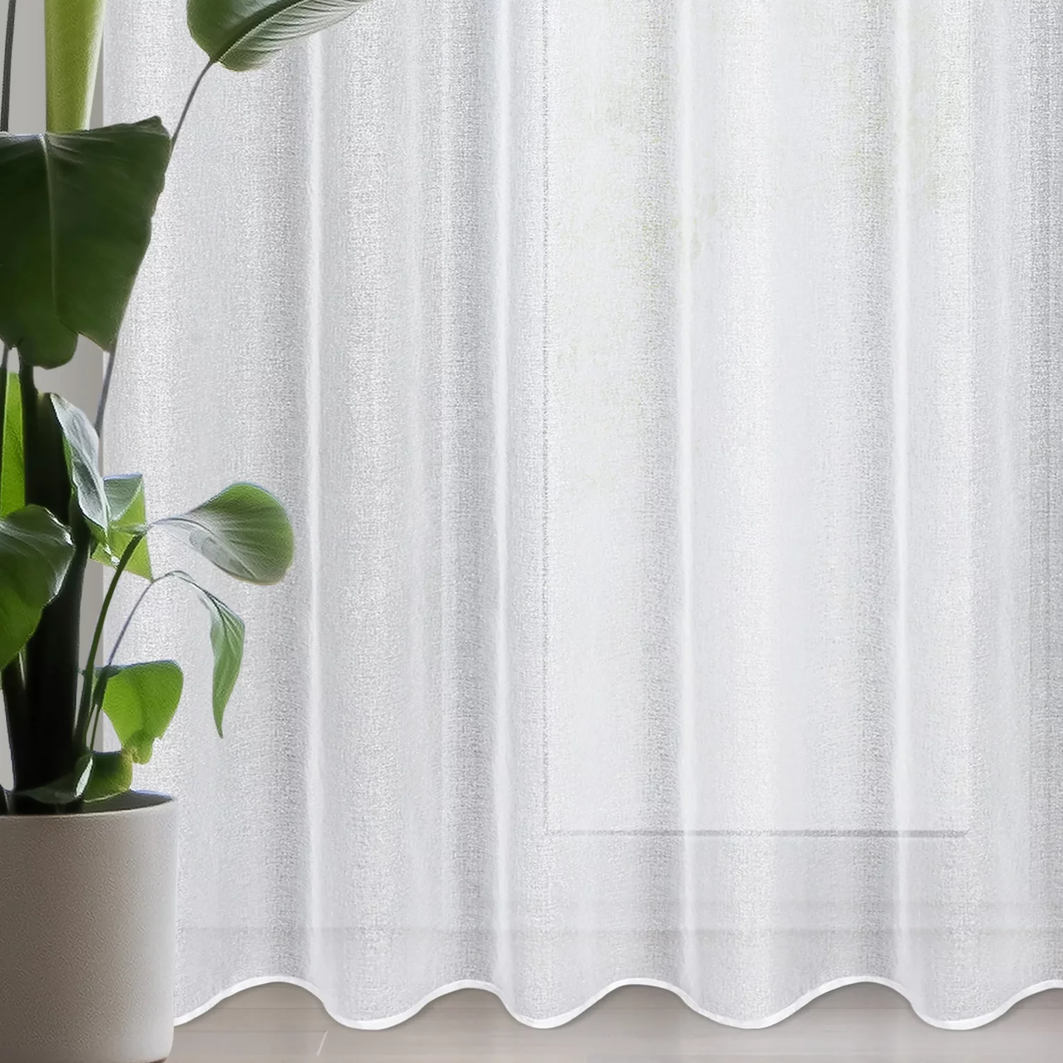 Firana biało, srebrna z gładkiej etaminy z efektem połysku 350x250 cm przelotka LENA