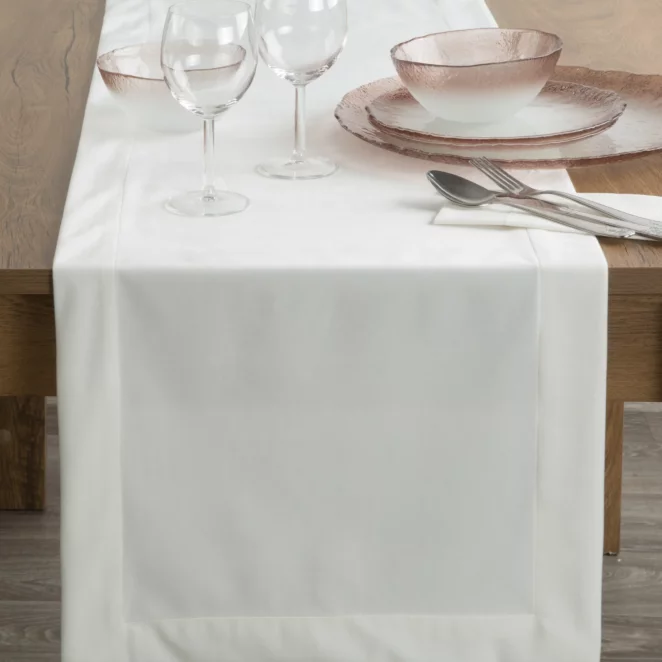 Bieżnik na stół biały 40x140 cm welwetowy MELINDA z ozdobną listwą