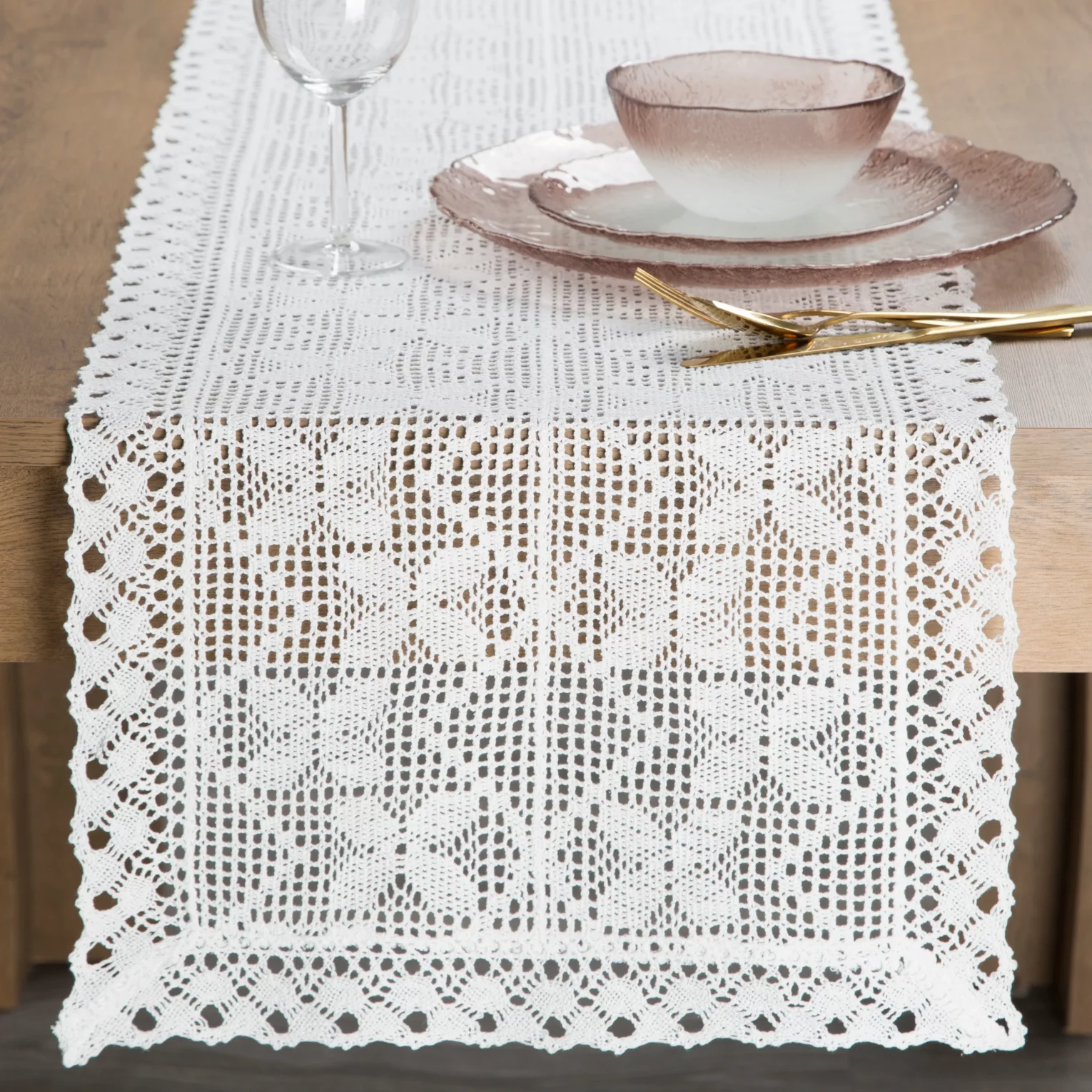 Bieżnik na stół 40x140 cm biały ażurowy MARTHA w stylu boho