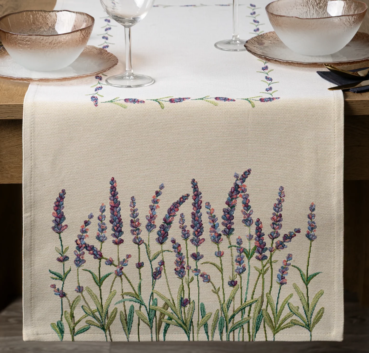 Bieżnik naturalno, zielony 40x100 cm gobelinowy z tkanym motywem lawendy