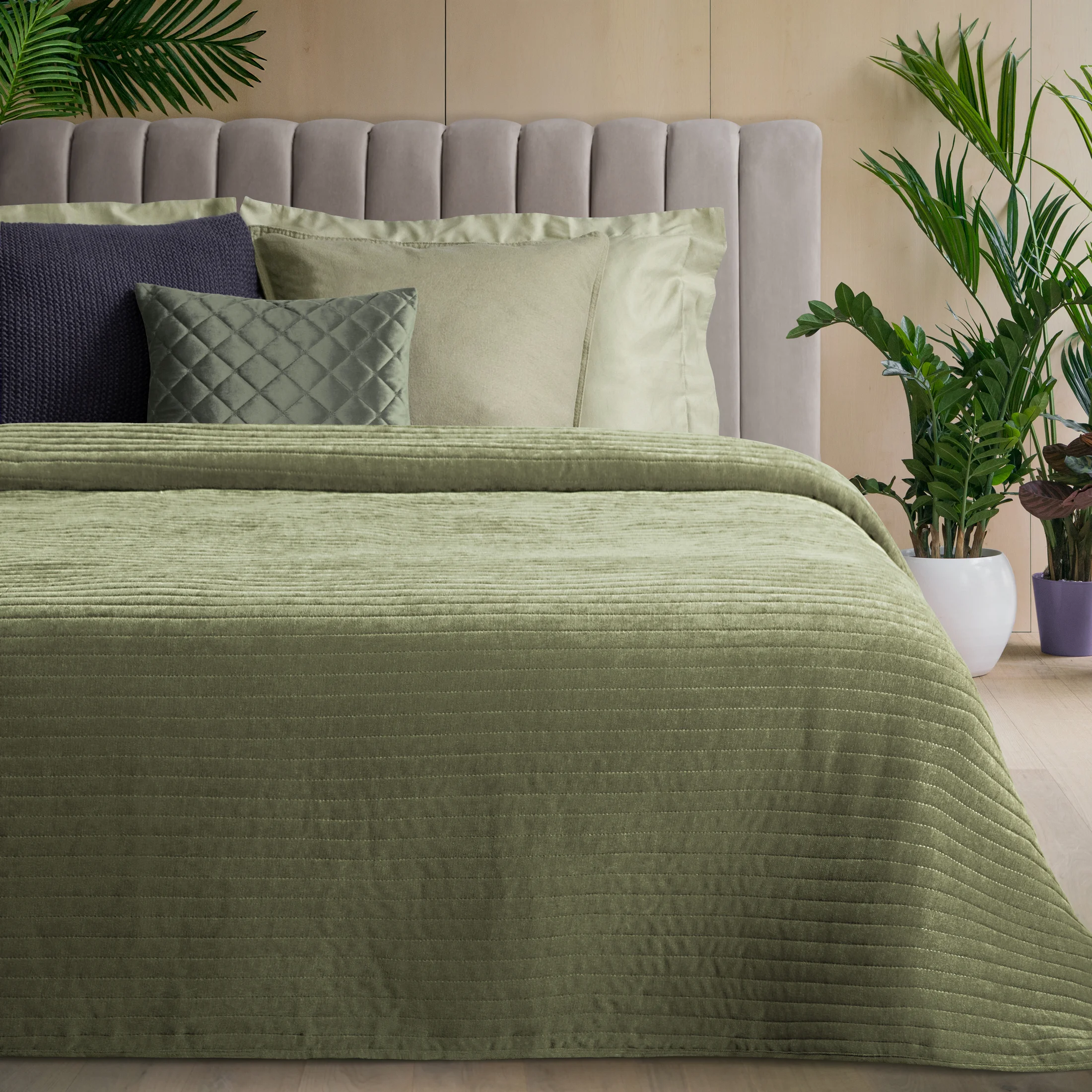 Narzuta szenilowa oliwkowa 170x210 cm pikowana metoda hot press - GLORI | eurofirany