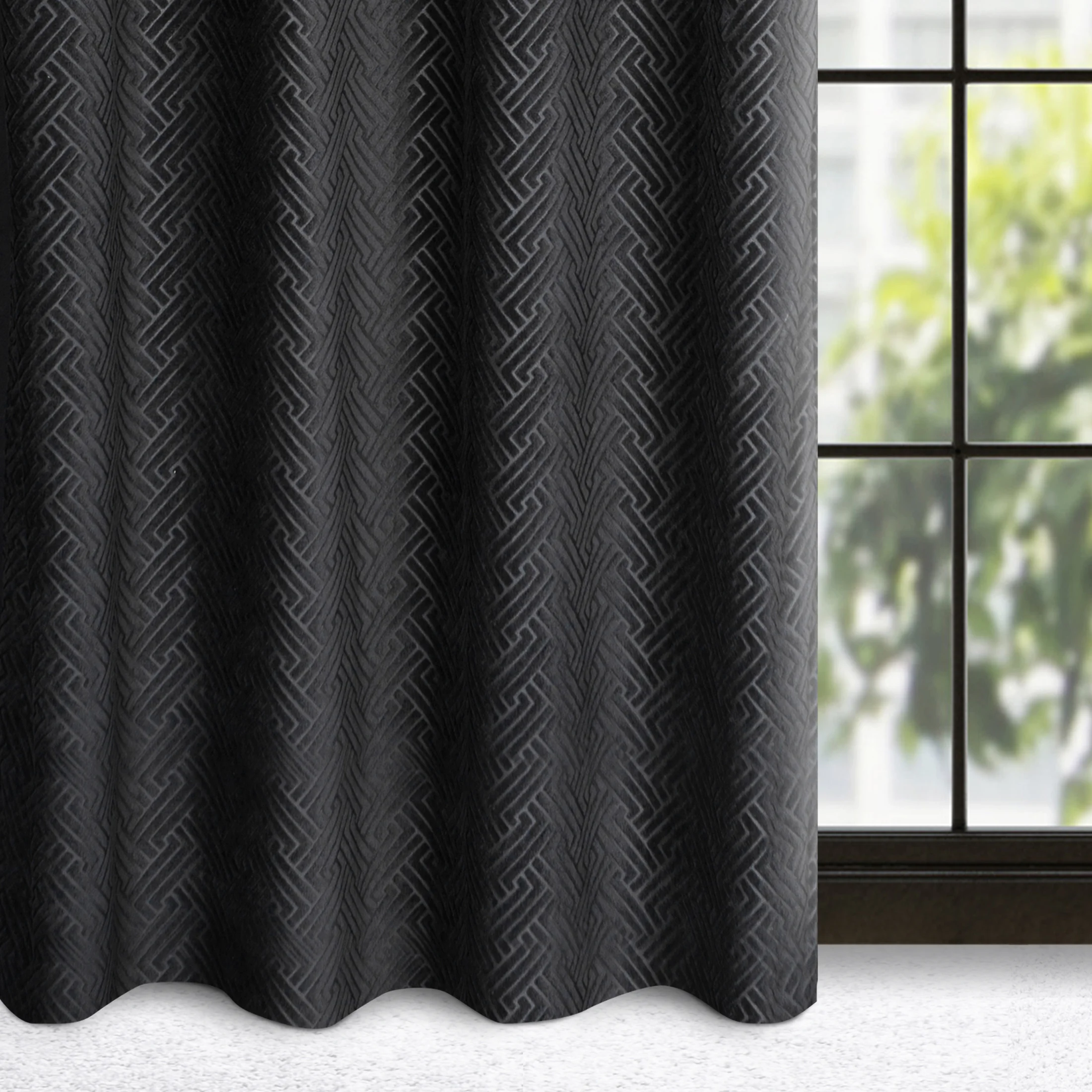 Zasłona czarna z żakardowym geometrycznym wzorem z matowego welwetu 140x250 cm przelotka - ISLA | eurofirany