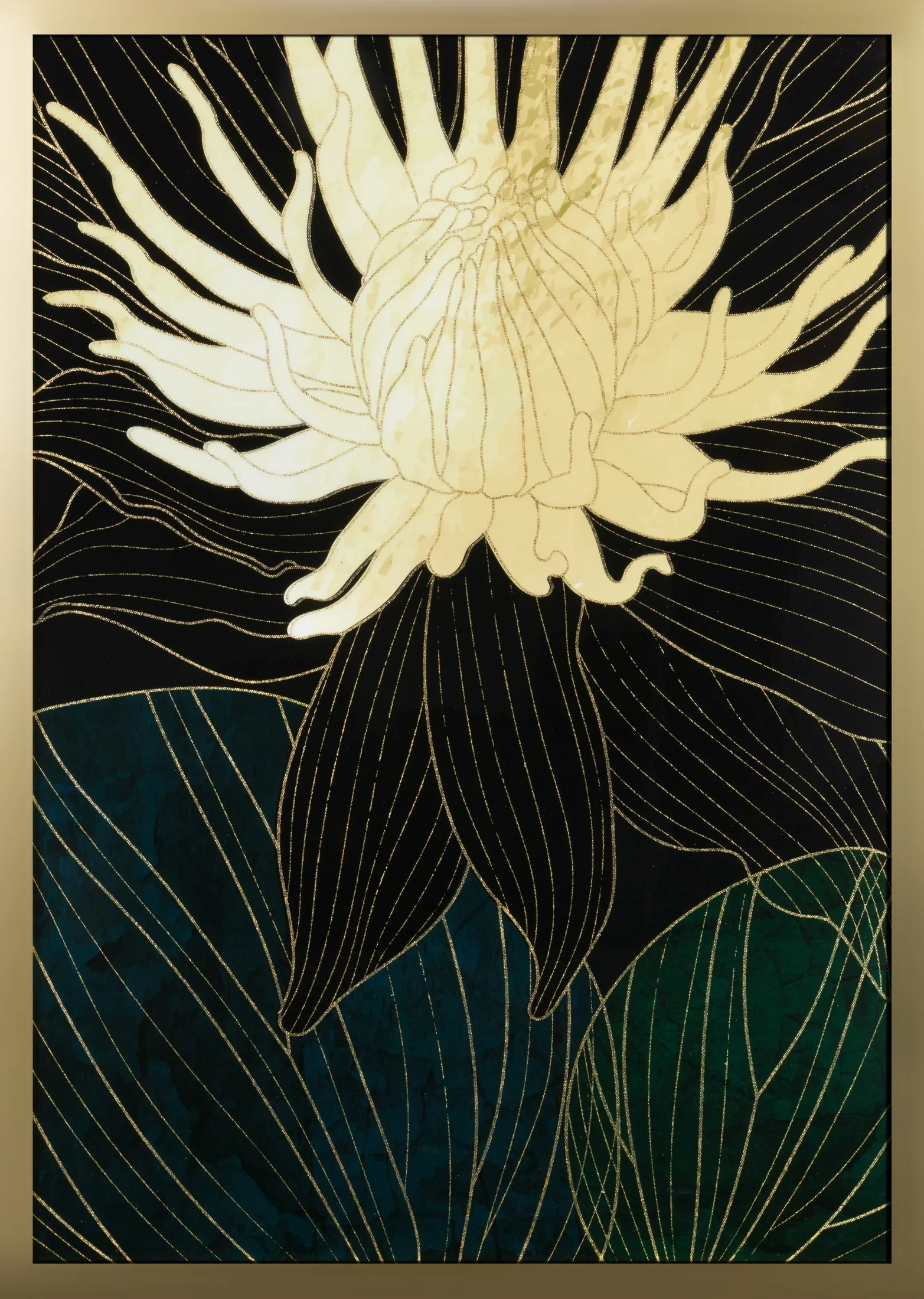 Obraz z nadrukiem liści i kwiatów w złotej ramce | eurofirany