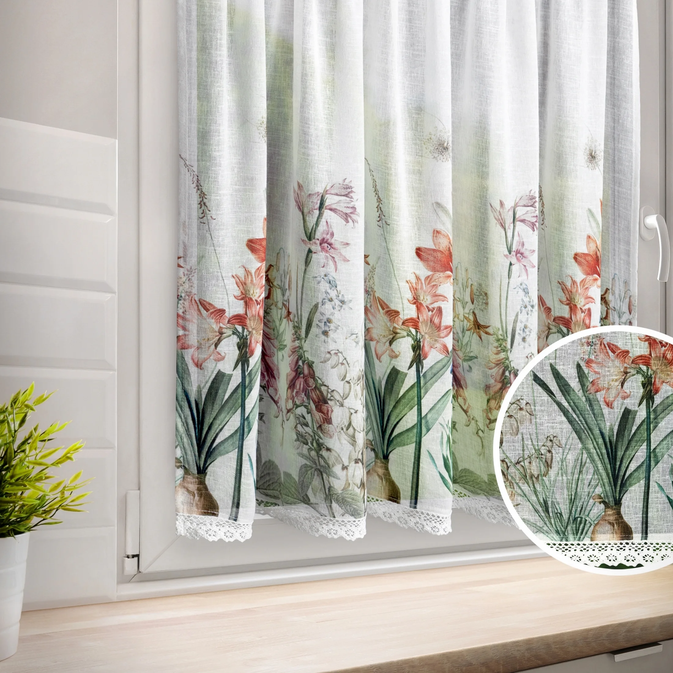 Zazdrostka biało, fioletowa z etaminy zdobiona nadrukiem letnich kwiatów 90x150 cm NEMEZJA