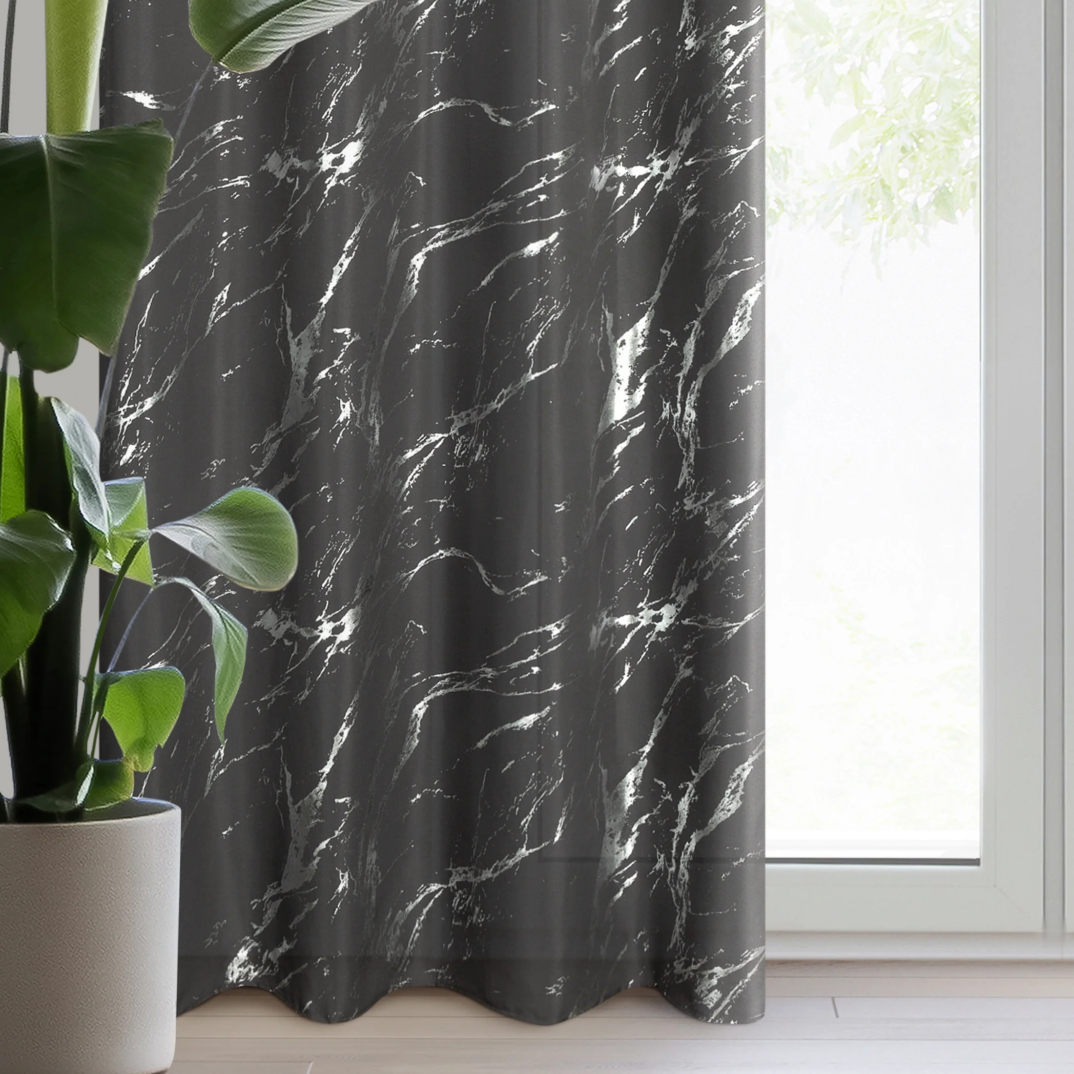 Zasłona stalowo, srebrzysta zdobiona nadrukiem marmurku 140x250 cm przelotka LANI | eurofirany