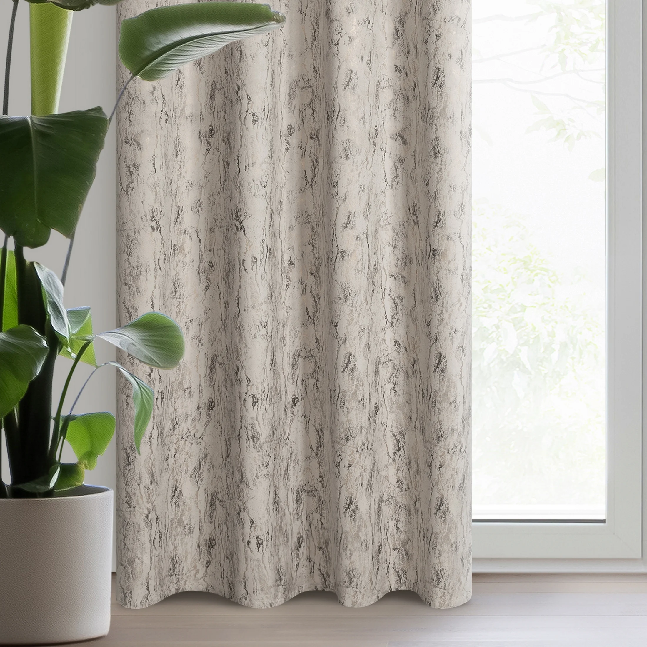 Zasłona welwetowa jasnobeżowo, złota z efektem błyszczącej przecierki 140x270 cm na przelotka - KORNELIA | eurofirany