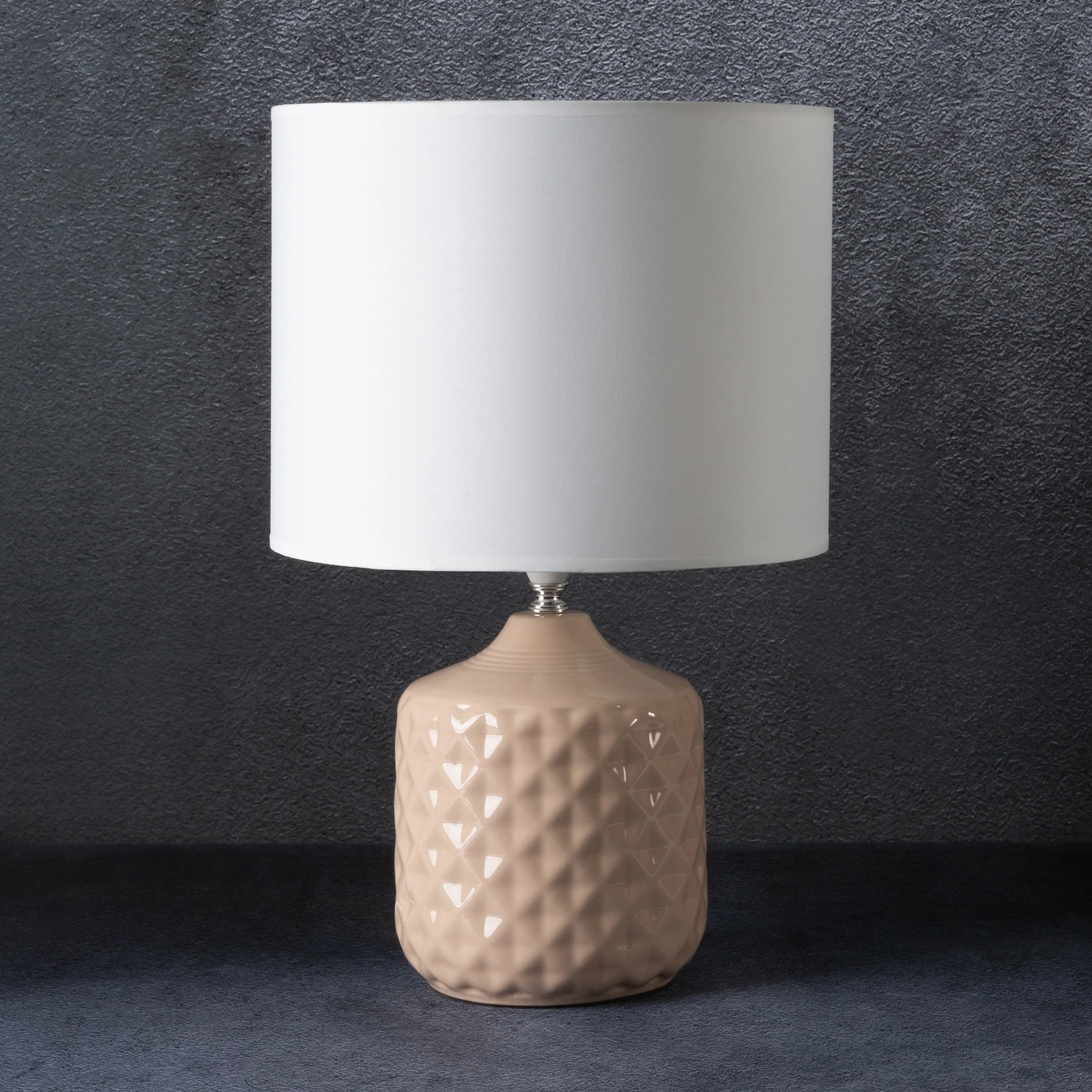 Lampka ceramiczna dekoracyjna KAYA zdobiona wytłaczanym wzorem