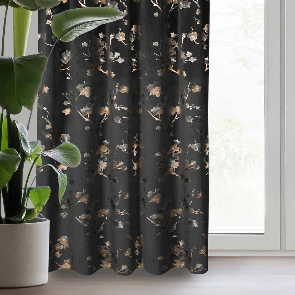 Zasłona welwetowa czarno, szampańska z nadrukiem kwiatu jabłoni 140x270 cm taśma - SELENA | eurofirany