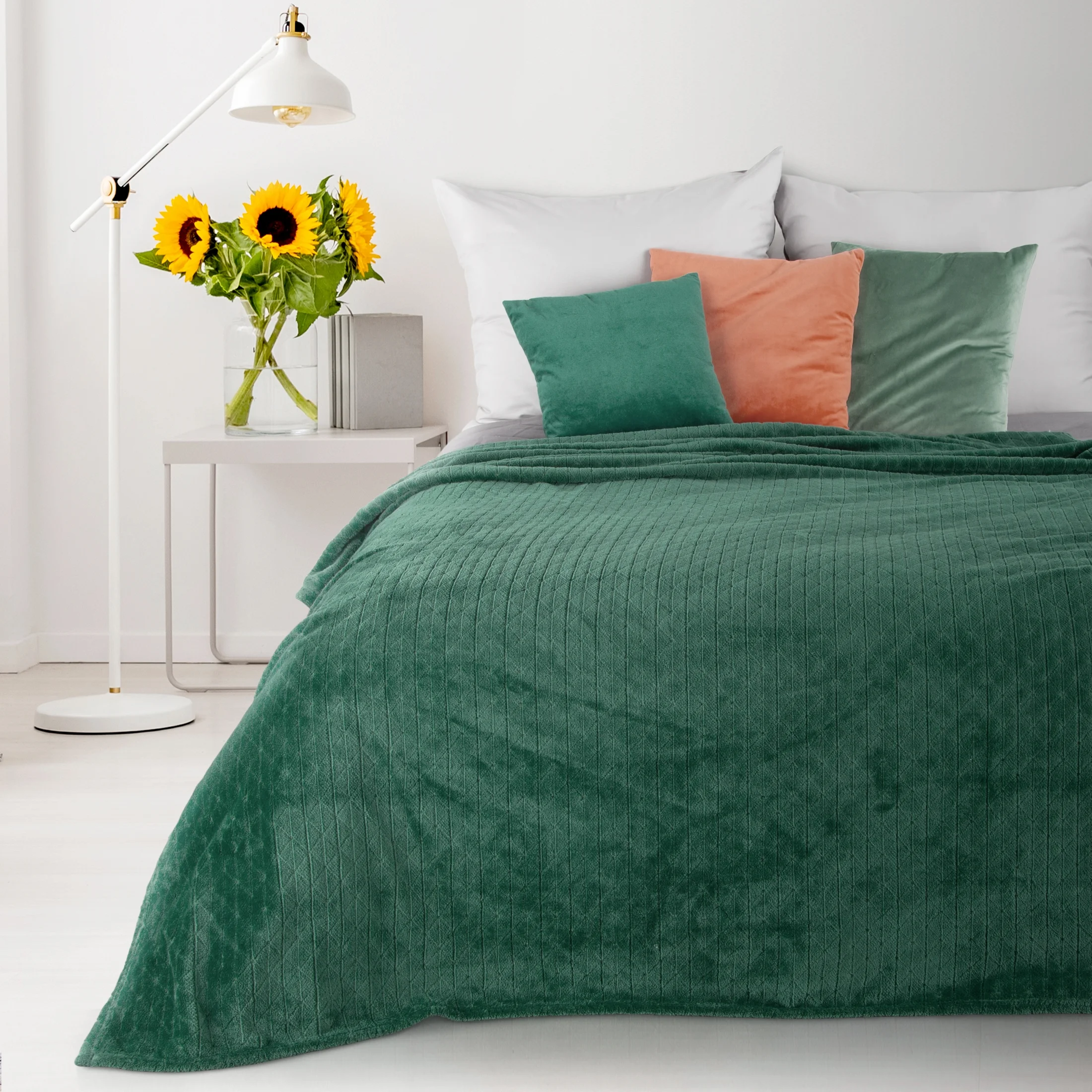 DESIGN 91 Koc CINDY 4 miękki i miły w dotyku z wytłaczanym wzorem
