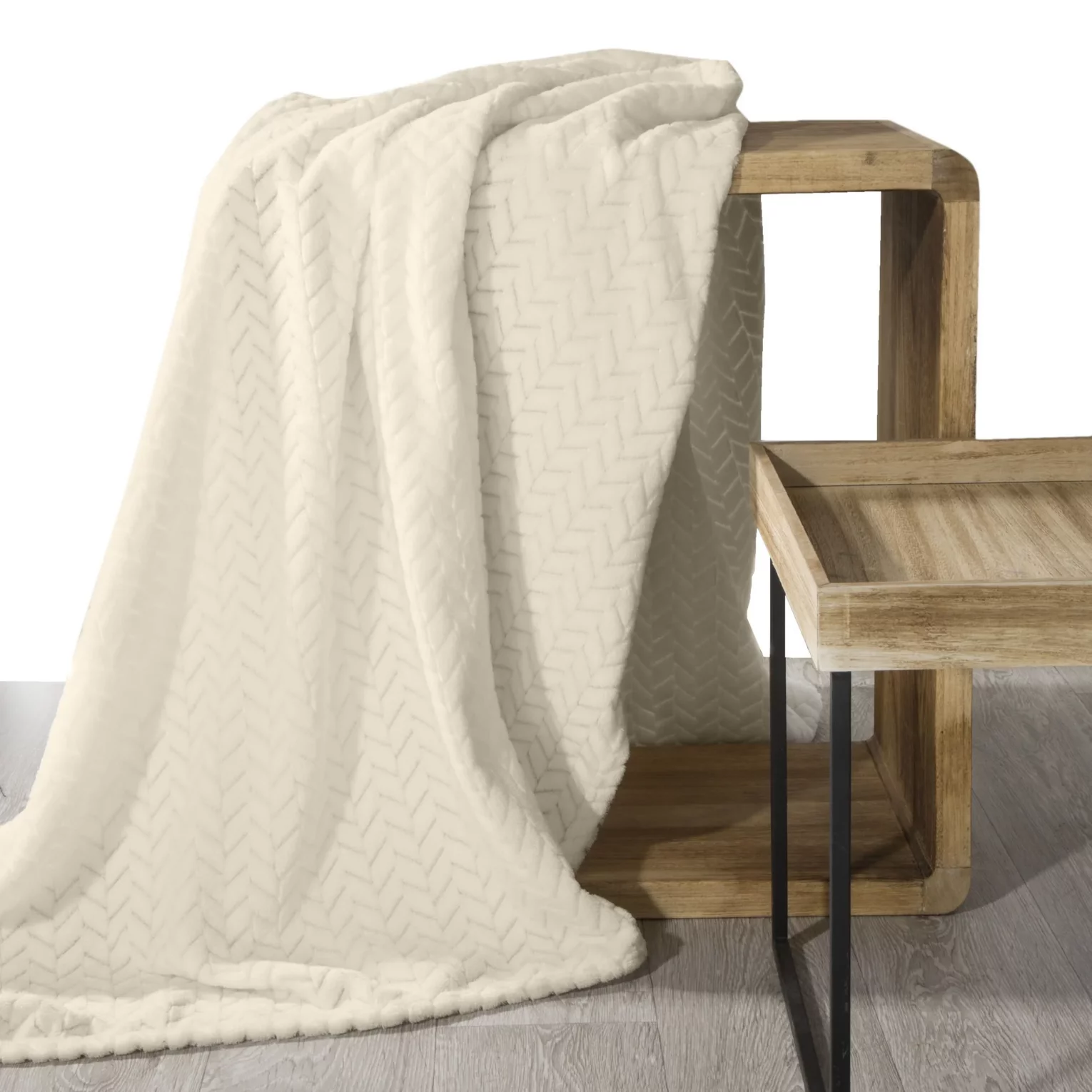 Koc 220x200 cm beżowy miękki w dotyku z wytłaczanym wzorem CINDY Design 91