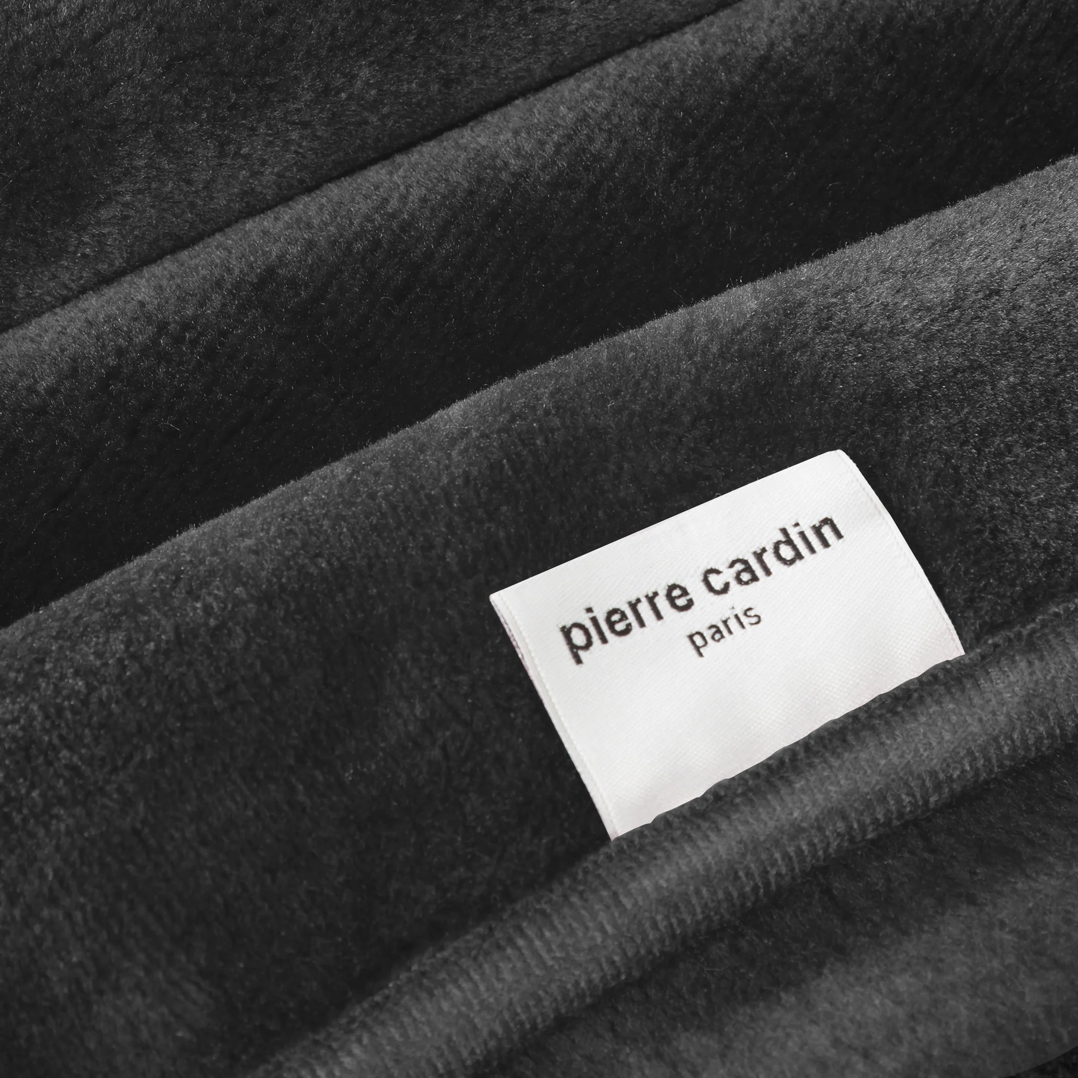 PIERRE CARDIN koc akrylowy CLARA z haftowanym logo