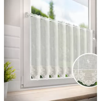 Tkanina firanowa zazdrostka z etaminy zdobiona haftem drobnych kwiatuszków