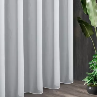 Tkanina firanowa lekki mleczny woal wysokiej jakości zakończony szwem obciążającym z kolekcji Pierre Cardin