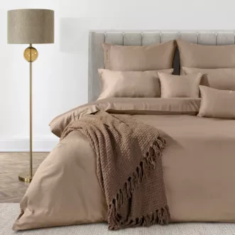 Pościel 140x200 cm z bawełny, makosatyny kolor jasnobrązowy z ozdobną kantą i haftem kolekcja MINGE ELEGANTE