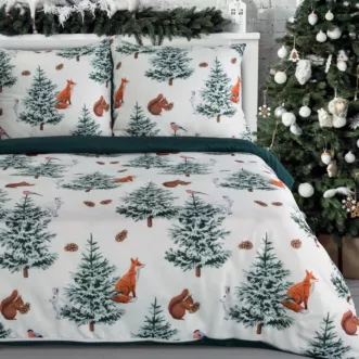 Pościel świąteczna 140x200 cm komplet 2 częściowy kolor biały, zielony zdobiona uroczym nadrukiem ROLAND