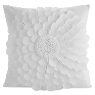 Poszewka na poduszkę 45 x 45 cm z welwetu kolor kremowy zdobiona trójwymiarowym motywem kwiatu FLORES 2