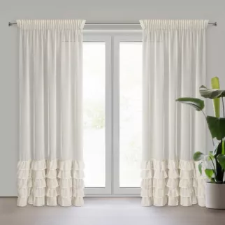 Firana beżowa z etaminy zdobiona falbanami i lśniącym pasem kryształków 140x270 cm taśma CARLI