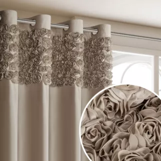 Zasłona ciemnobeżowa z welwetu zdobiona aplikacją 3D róż 140x250 cm  przelotka - ROSES Eva Minge