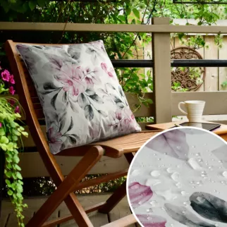 Poszewka na poduszkę 45x45 cm z tkaniny wodoodpornej biało, różowa idealna na taras oraz balkon zdobiona wzorem kwiatowym GARDEN