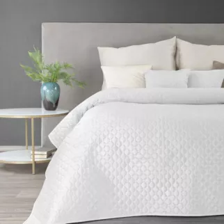 Narzuta welwetowa biała 170x210 cm pikowana w geometryczny wzór metodą hot press DIMON