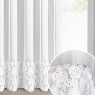 Firana biała z szyfonu zdobiona aplikacją 3D w róże 350x250 cm przelotka - ROSES - Eva Minge
