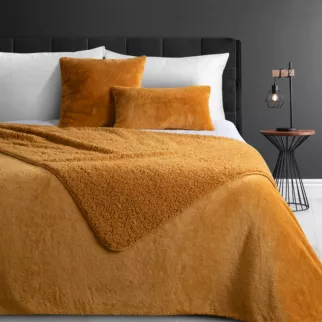 Narzuta dwustronna z przyjemnego futerka i tkaniny barankowej miodowa 170x210 cm NINA Eurofirany Premium