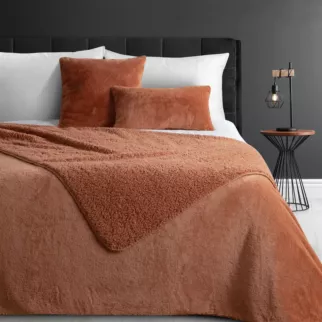 Narzuta dwustronna z przyjemnego futerka i tkaniny barankowej jasnobrązowa 170x210 cm NINA Eurofirany Premium