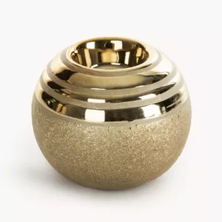 Świecznik dekoracyjny ELARA łączący matową powierzchnie z błyszczącym wzorem