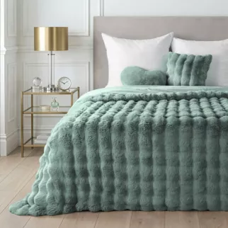 Koc 200x220 cm szałwiowy z miękkiej tkaniny futerkowej z efektem 3D LILY