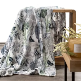 Koc polarowy 150x200 cm zielono, biały zdobiony nadrukiem egzotycznych liści DAVOS