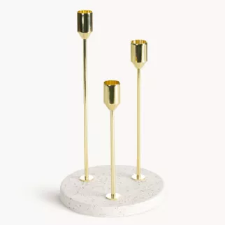 Świecznik dekoracyjny złoto, kremowy o smukłych nóżkach i kamiennej podstawie rozmiar 15x26 cm KORI