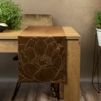 Bieżnik na stół brązowo, złocisty 35x220 cm welwetowy BLINK 13 z dużym wzorem lilii wodnej