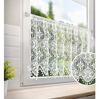 Zazdrostka biała w stylu boho zdobiona subtelnymi frędzelkami 150x60 cm tunel MOLY