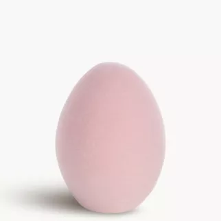 Wielkanocna figurka w kształcie jajka o strukturalnym meszkowym wykończeniu