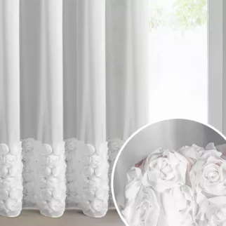 Firana biała z szyfonu zdobiona aplikacją 3D w róże 140x270 cm taśma - ROSES - Eva Minge