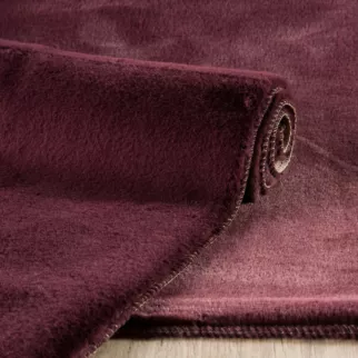 Dywanik dekoracyjny MARCELO  o strukturze miękkiego futerka