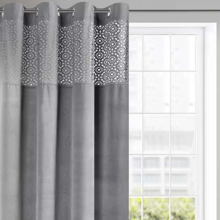 Zasłona PILAR z welwetu z wycinaną aplikacją