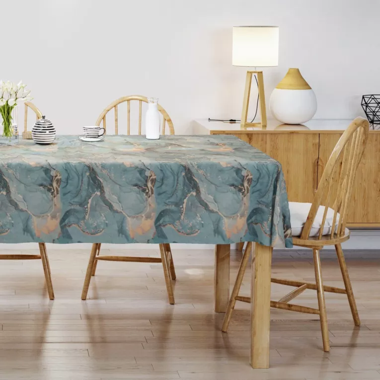 Obrus szyty turkusowy z tkaniny welwetowej zdobionej delikatnie połyskującym drukiem