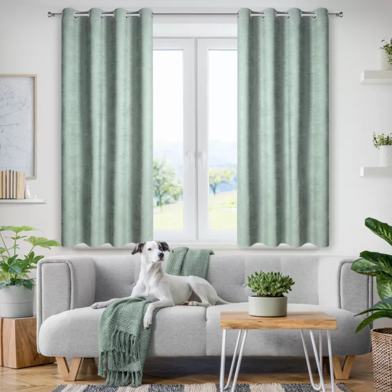 Zasłona miętowa z tkaniny welurowej 120x180 cm przelotka - Dora