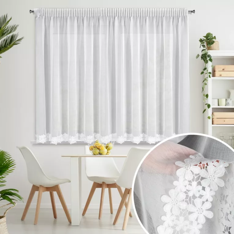 Firana biała z etaminy zdobiona haftowaną gipiurą w kwiaty 350x155 cm taśma - KAJA