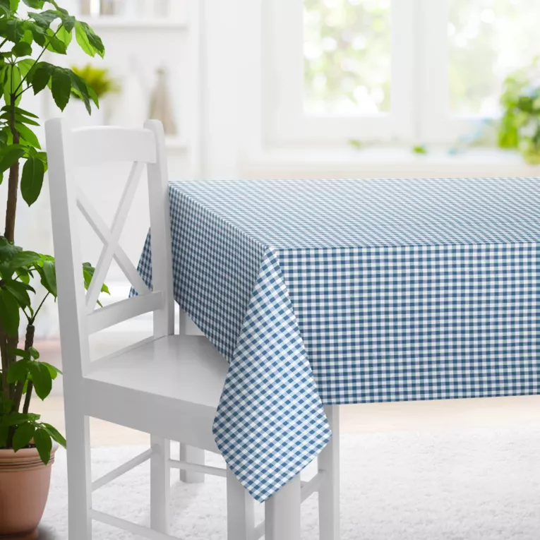 Obrus na wymiar biało ciemnoniebieski z delikatnej tkaniny w kratkę