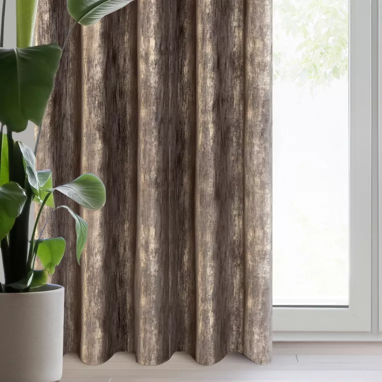 Zasłona ESTEL z welwetu zdobiona przecieranym wzorem