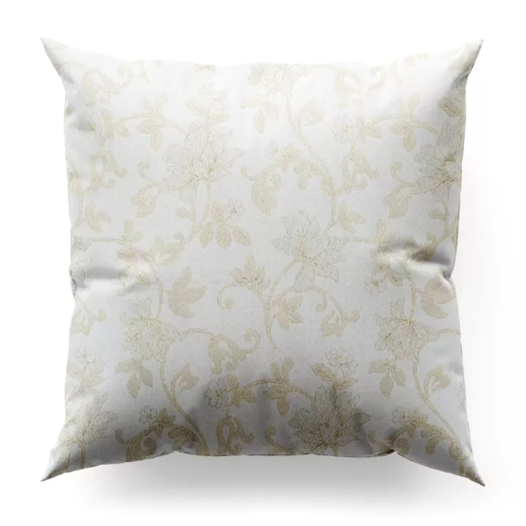 Poszewka szyta kremowo złota z gładkiej tkaniny przeplatanej błyszczącą lureksową nicią o wzorze w kwiaty