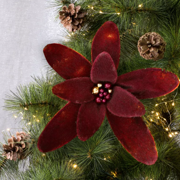 Świąteczny kwiat dekoracyjny z puszystej tkaniny