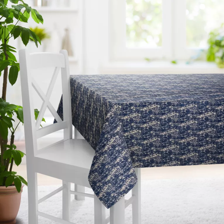 Obrus szyty MALLORCA granatowo złocisty z miękkiej tkaniny szenilowej przetykanej błyszczącą nicią