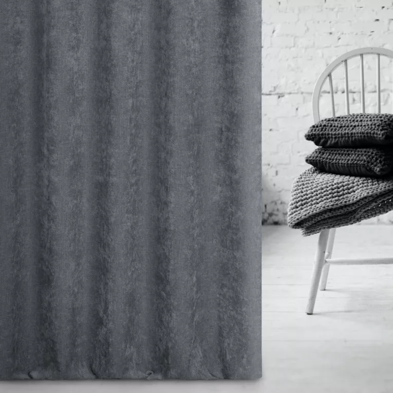 Tkanina zasłonowa miękka, szenilowa, o strukturalnym splocie i delikatnym połysku