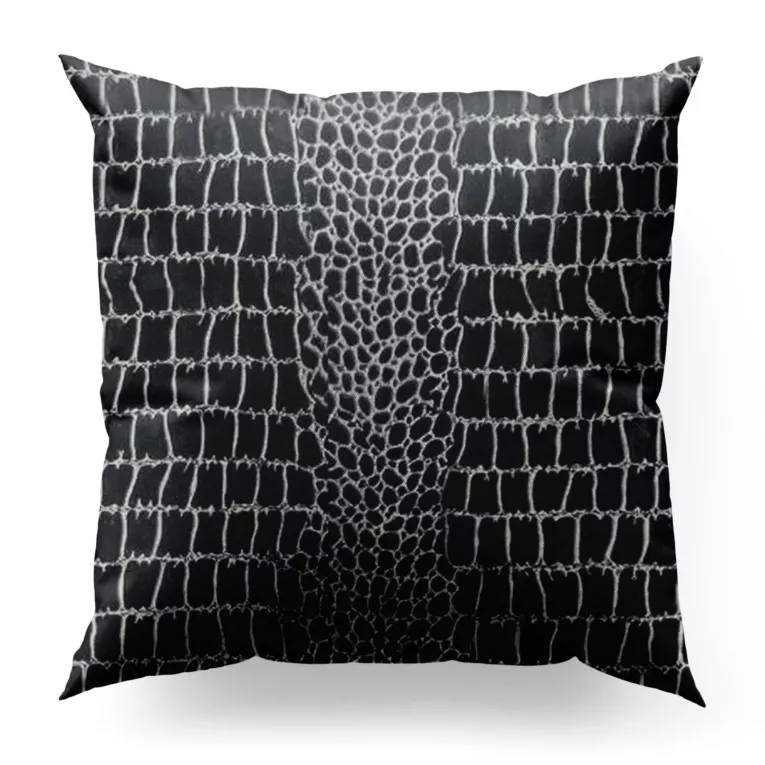 Poszewka szyta SAFARI czarna z miękkiej welwetowej tkaniny w wytłaczany wzór