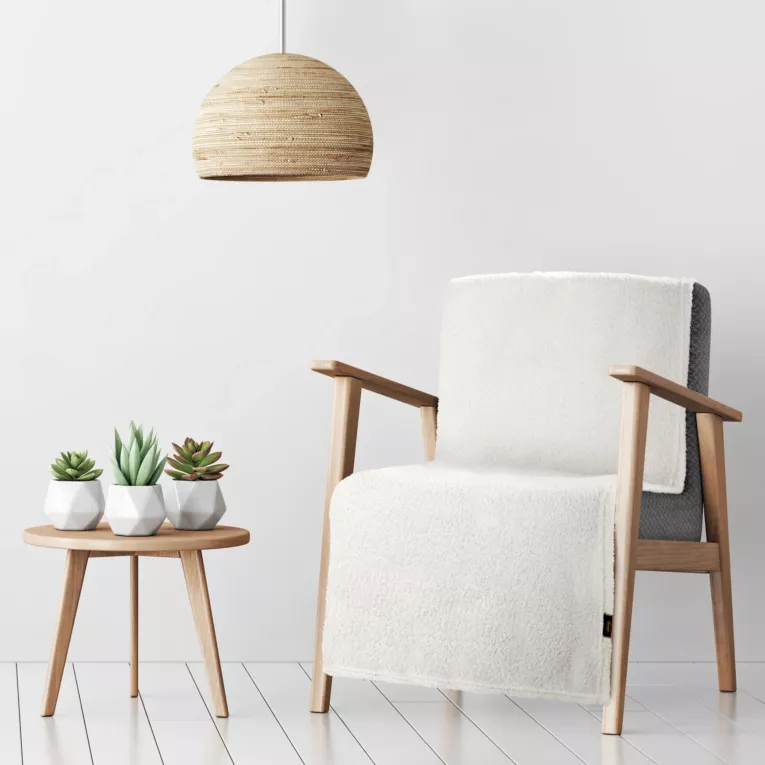 Narzuta na fotel 70x160 cm kremowa o miękkiej strukturze BUKLA