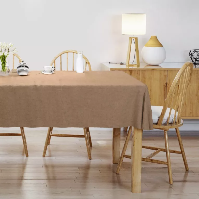 Obrus szyty DORA - HIT ciemnozłoty z miękkiej tkaniny o welurowej strukturze